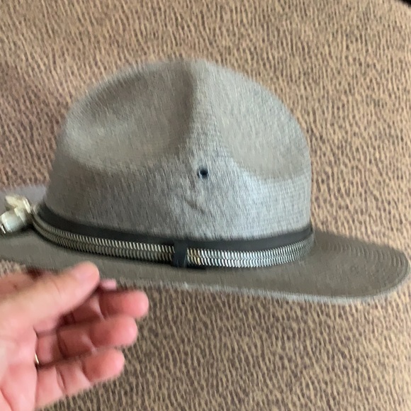 Vintage Hat - Picture 3 of 9